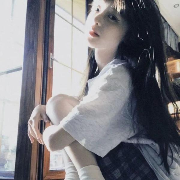 巨蛇闯女校